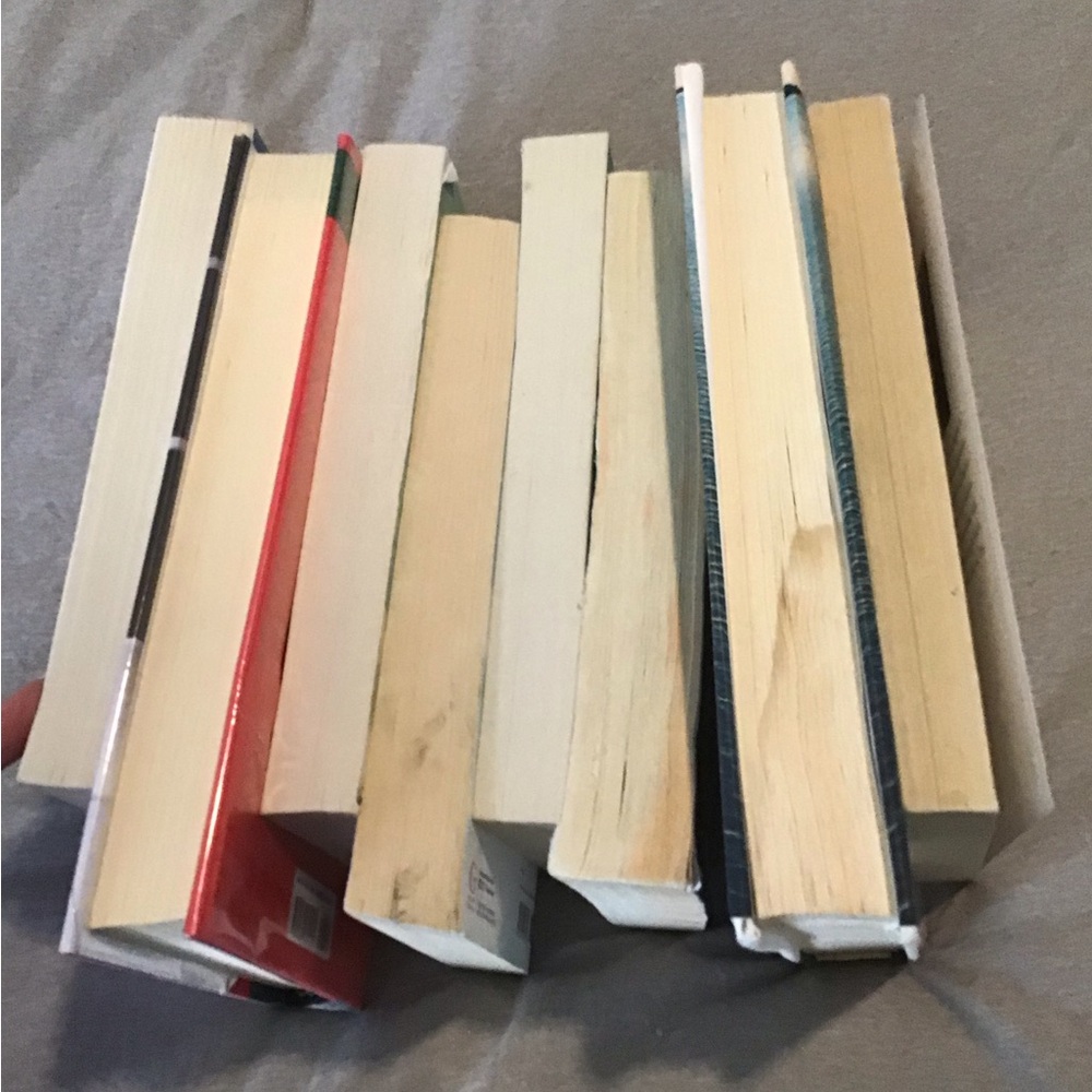 Kristy Woodson Harvey used 8 book lot - Picture 3 of 3